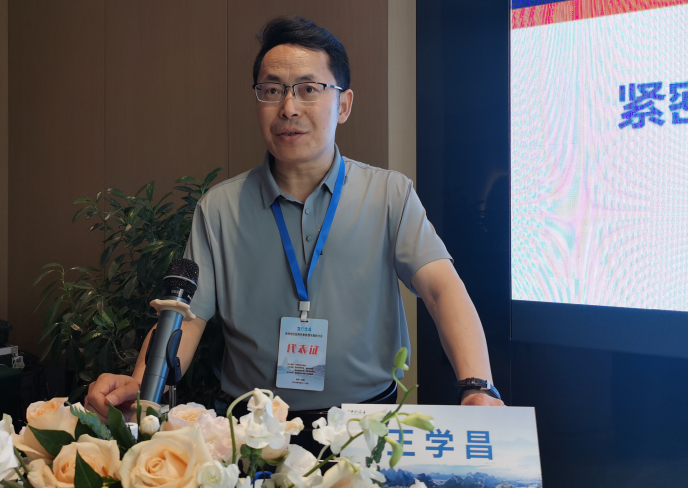 王學昌 (2).jpg
